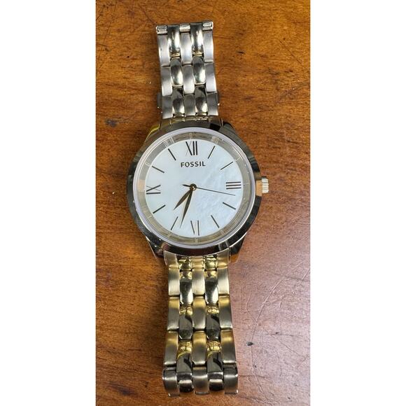 Fossil Woman's Gold-Tone BQ1757 Watch Mother of Pearl Dial Stainless Steel Roman - Picture 3 of 16